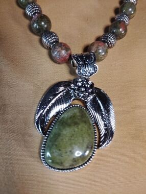 NWT- RUBY ZOISITE BEAUTIFUL NATURAL GEMSTONES, BEADED NECKLACE - WOMEN'S JEWELRY